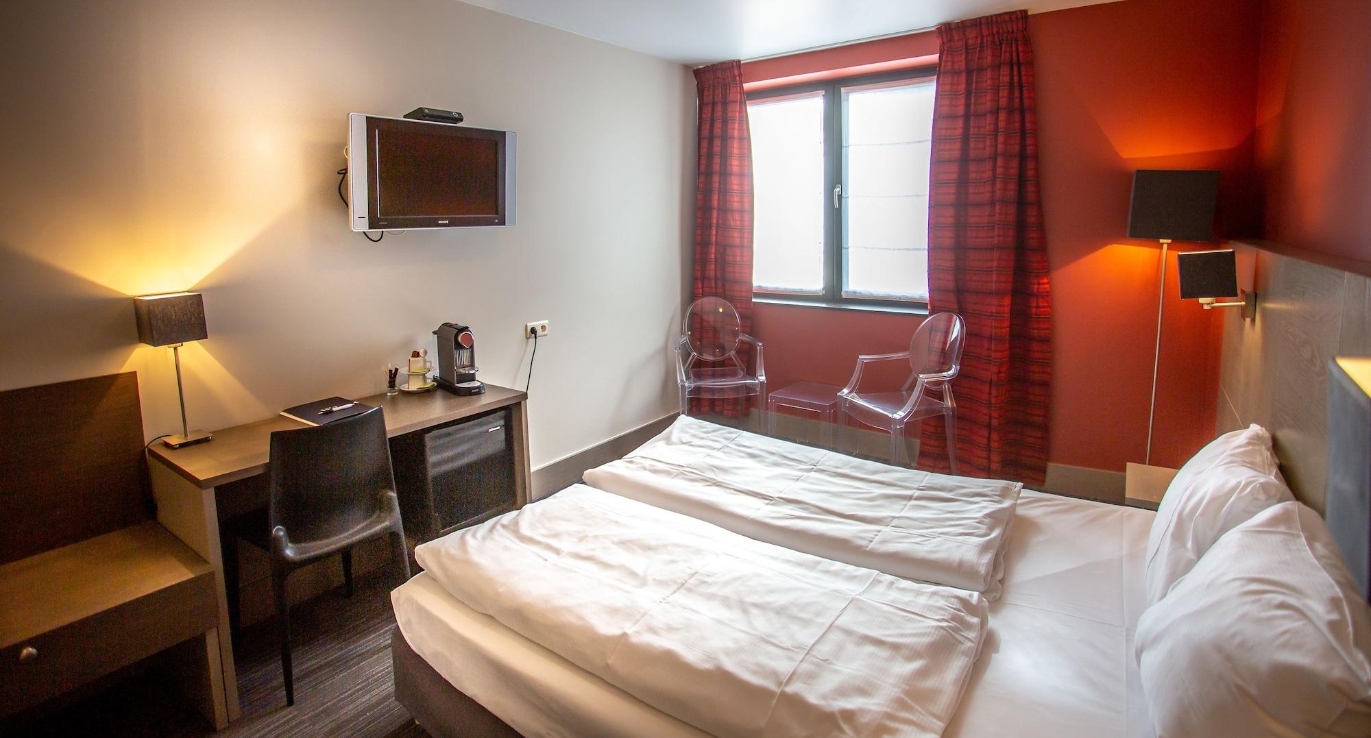 Hotel Pantheon Palace By Wp Hotels 布兰肯贝赫 外观 照片